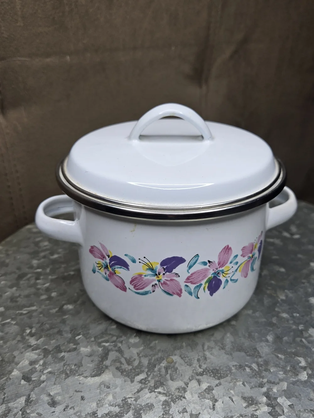 Vintage Floral Enamelware Pot Set of 3 w/ Lids Made in Indonesia Retro Cookware